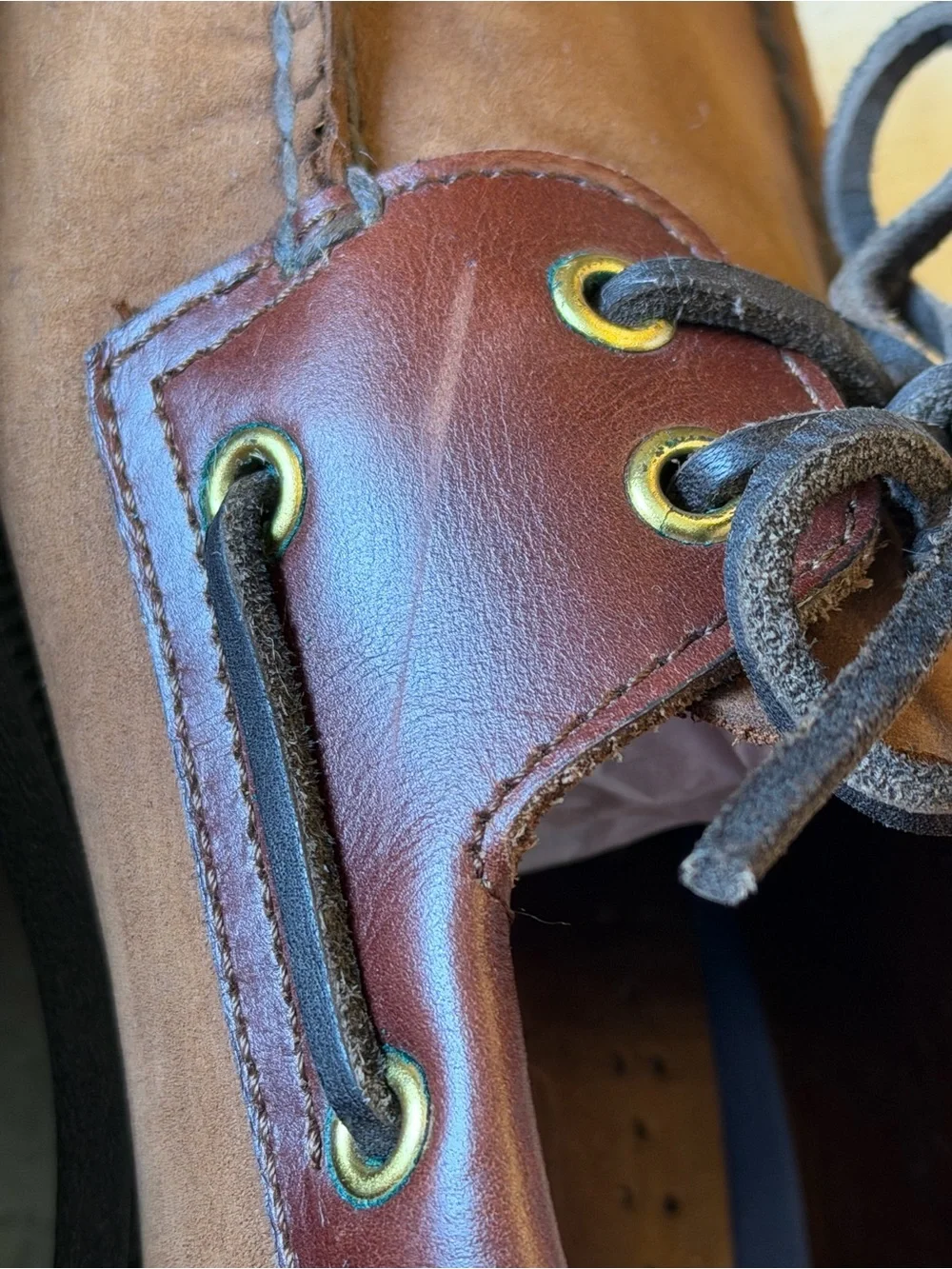 Authentic Sherry  Original (A/O) 2-Eye Boat Shoe. SZ 8.5 W, EUC